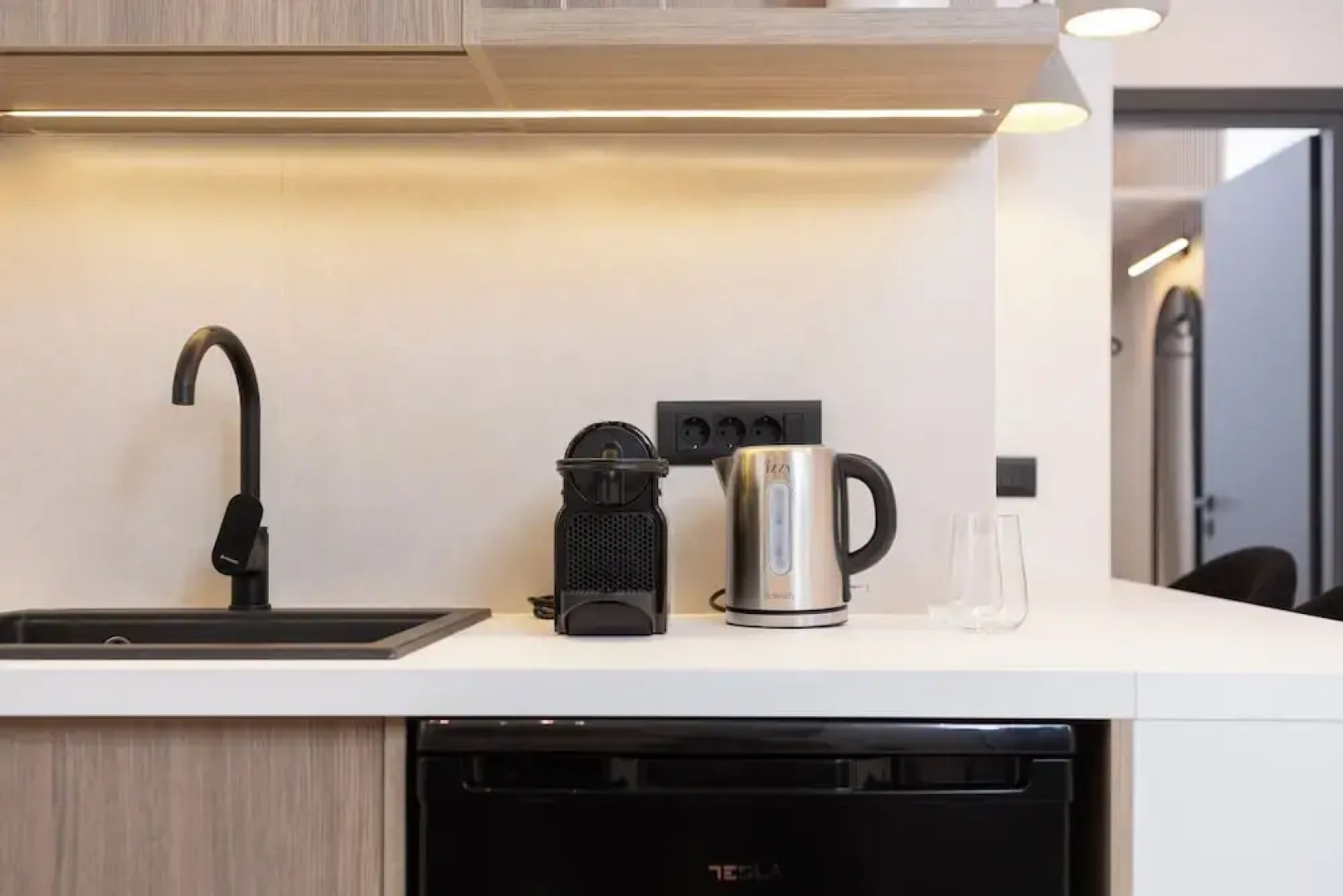 Armonia Seaview Suites