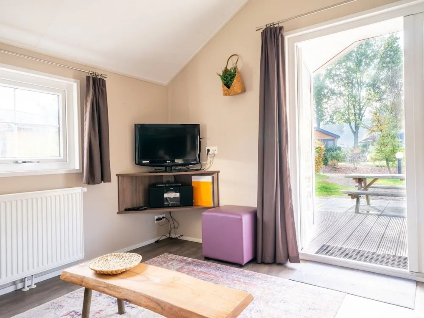 Comfortable Chalet Near Park De Veluwe