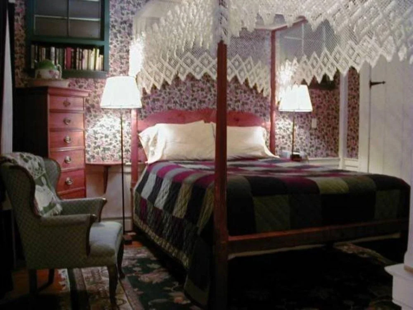 1786 The Limestone Inn Bed & Breakfast