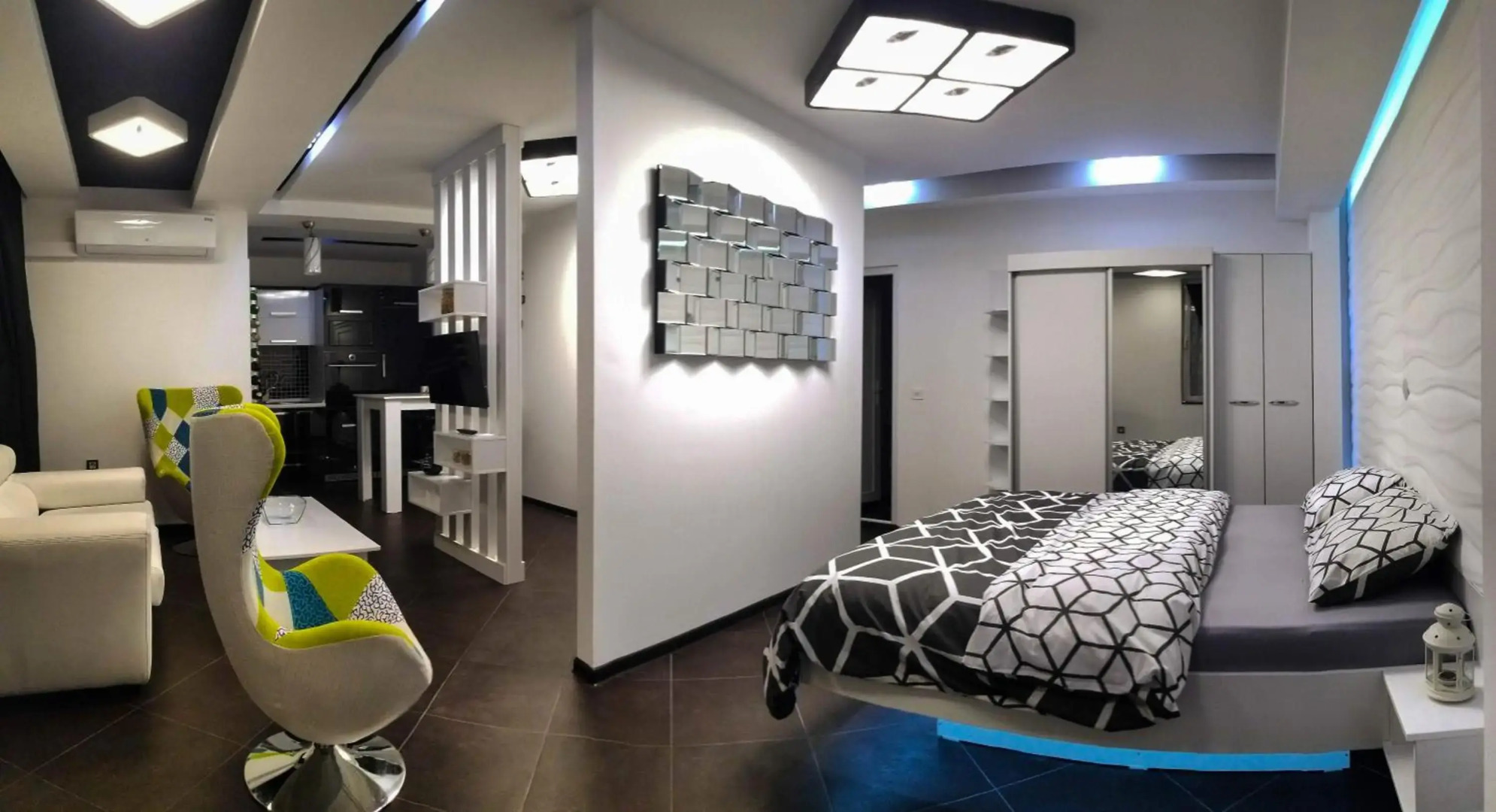 Sky Apartments Special