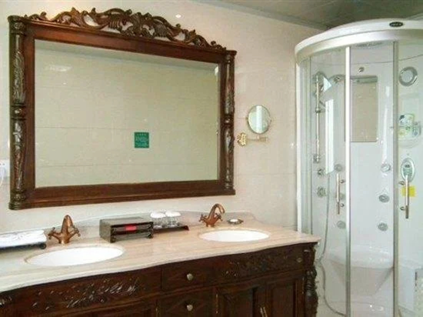 Yuhong International Hotel