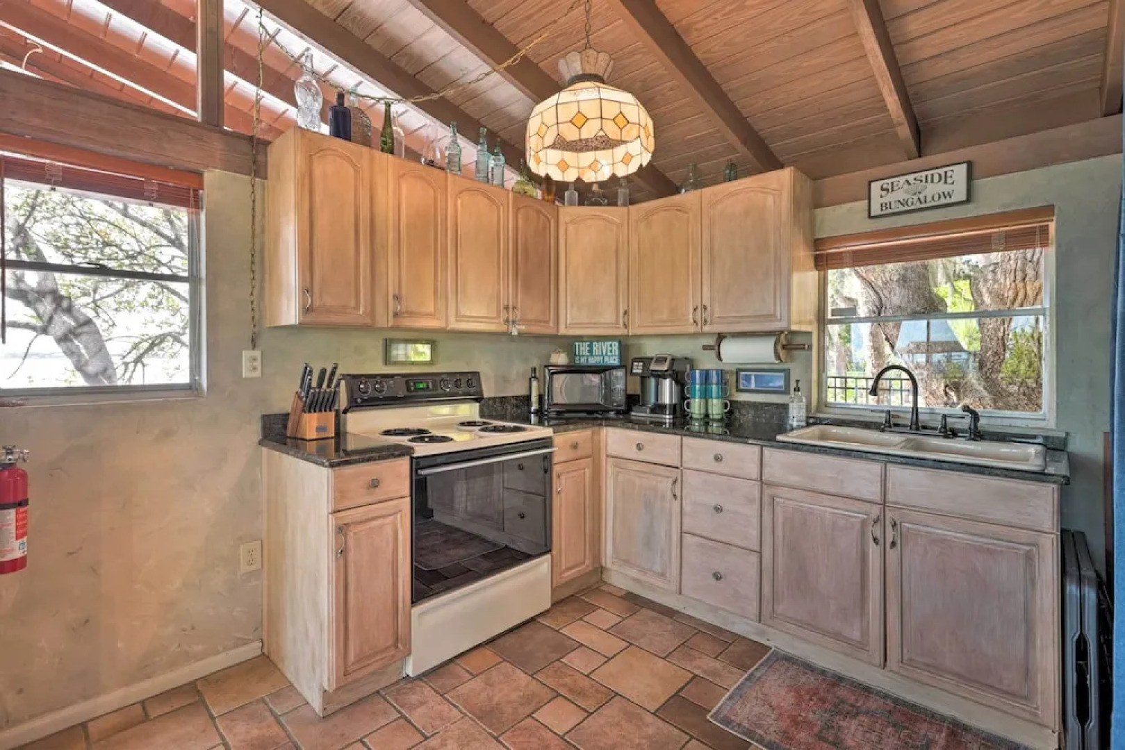 Riverfront Merritt Island Bungalow w/ Dock & Deck