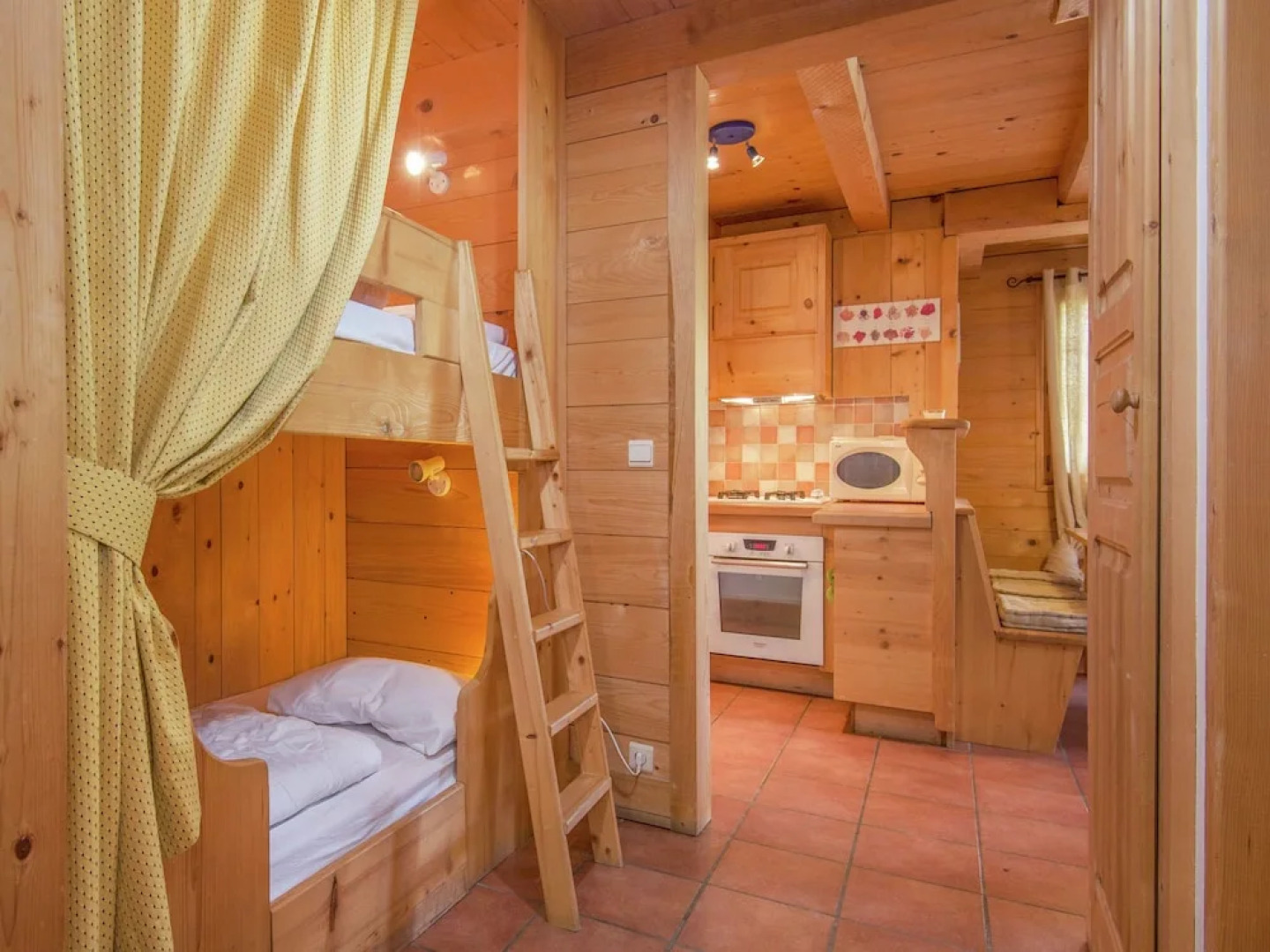 Pretty Apartment in a Separate Mountain Chalet