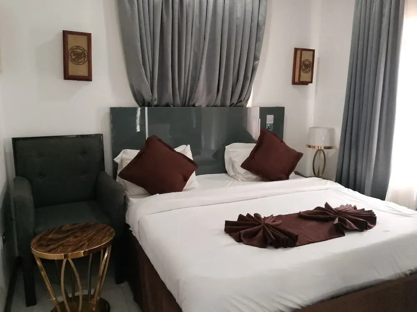 Ice Grand Hotel & Suites