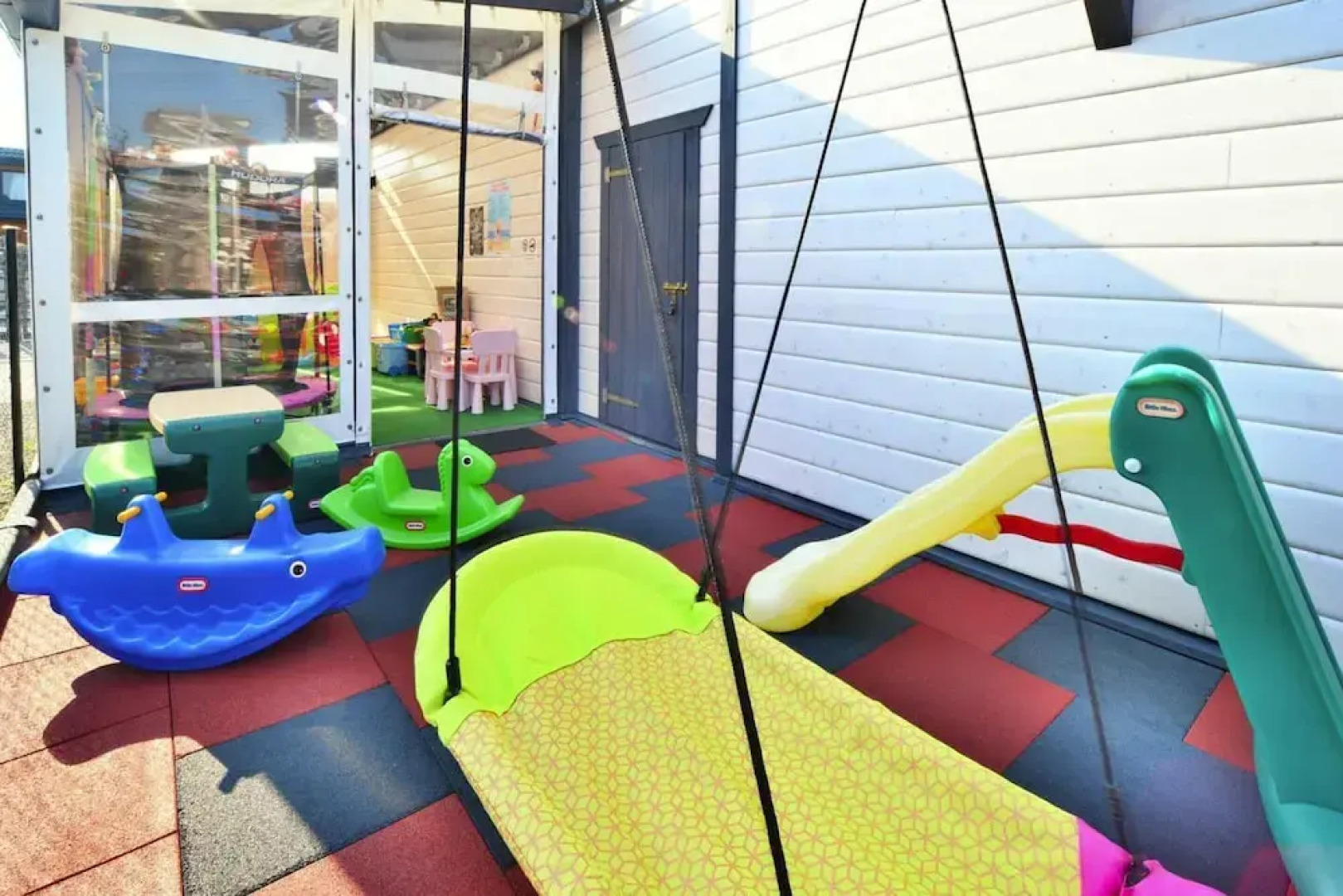 Holiday Homes Very Close to the Beach