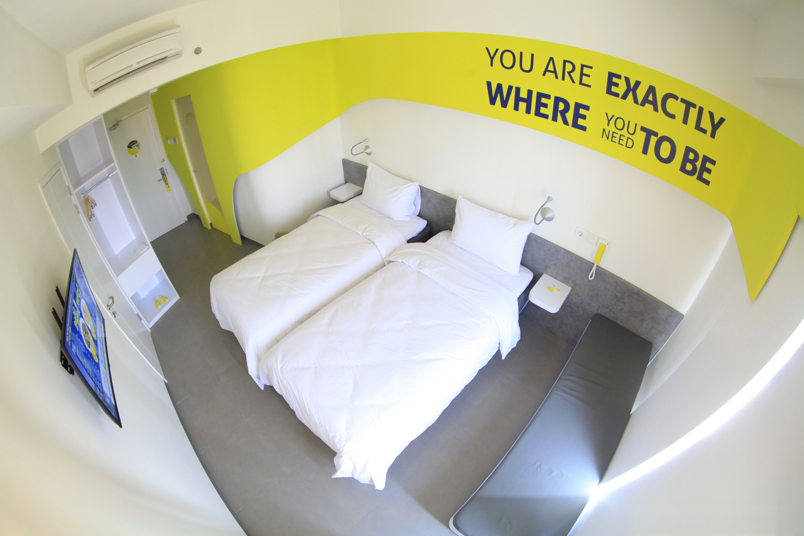 YELLO Hotel Jemursari Surabaya