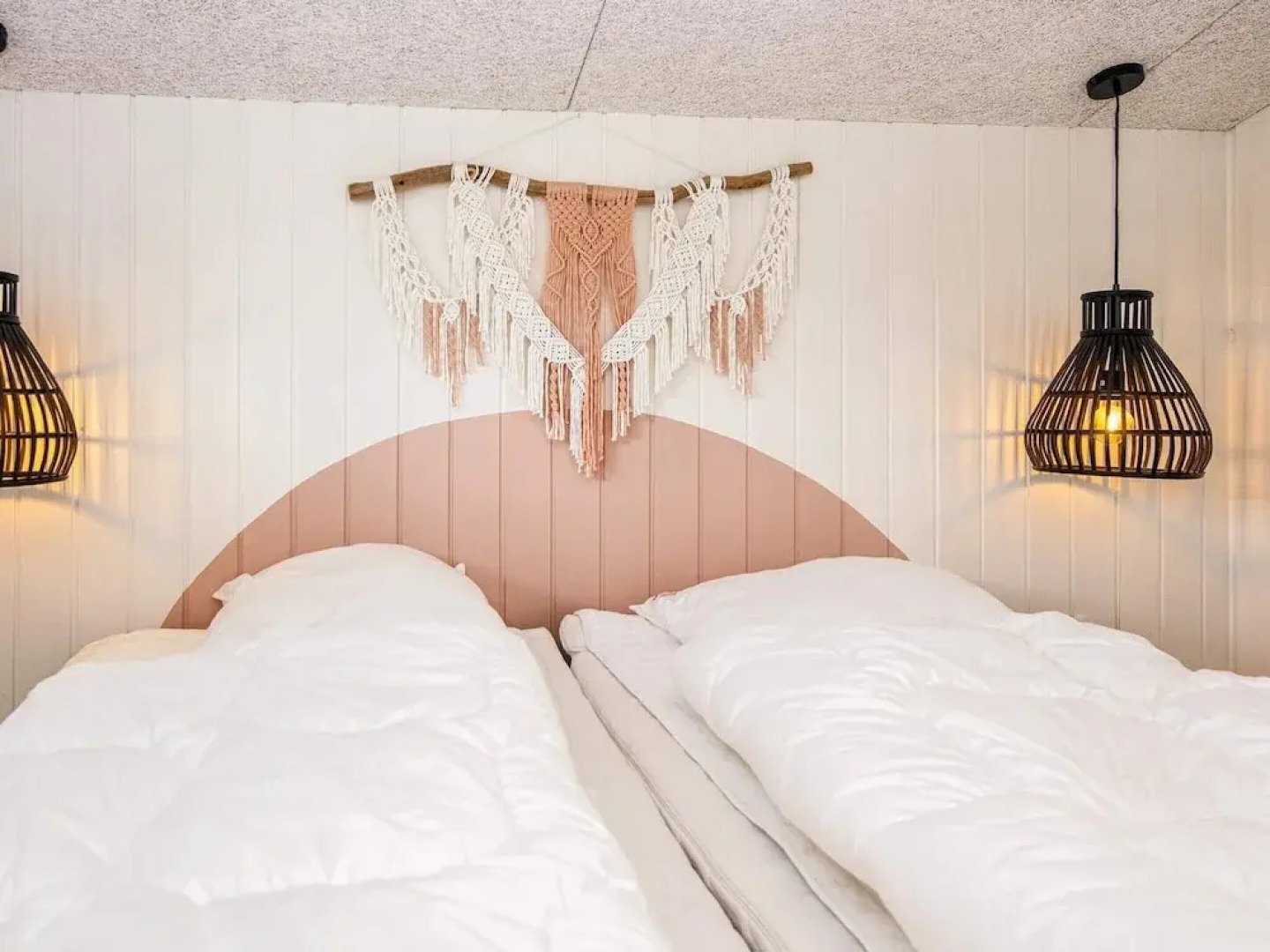 Dune Escape With Games and Wifi-by Traum