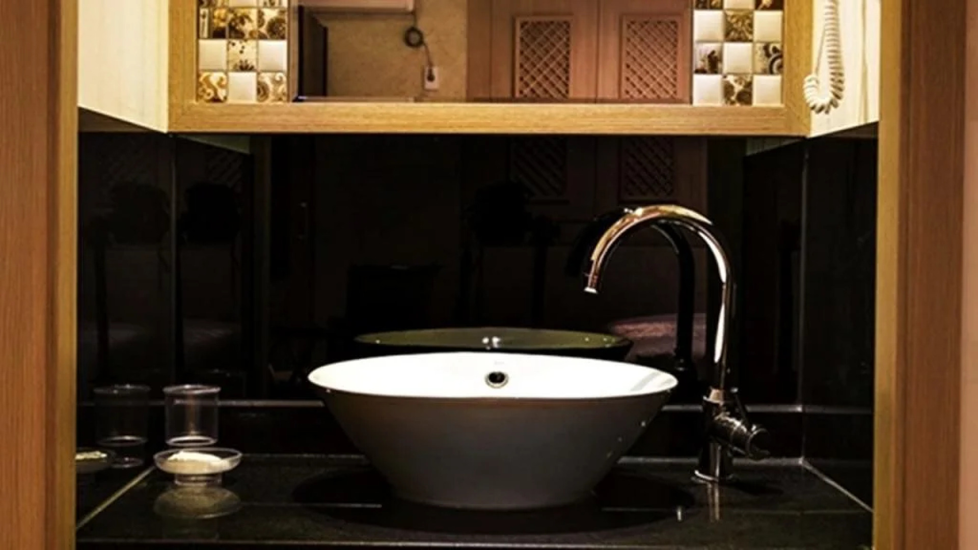 Brown Dot Hotel - Suwon City Hall