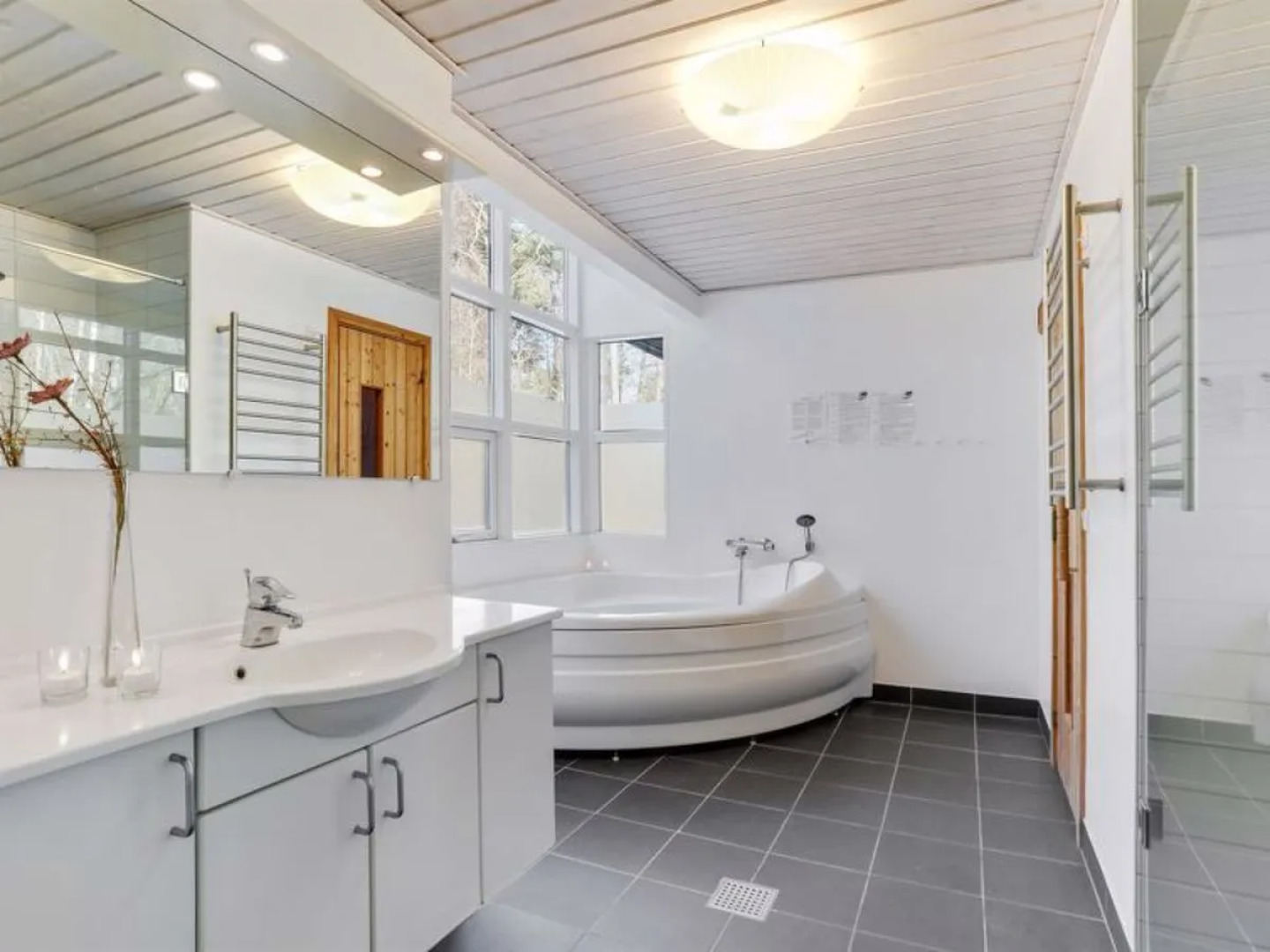 "Kiana" - 600m from the sea in Bornholm