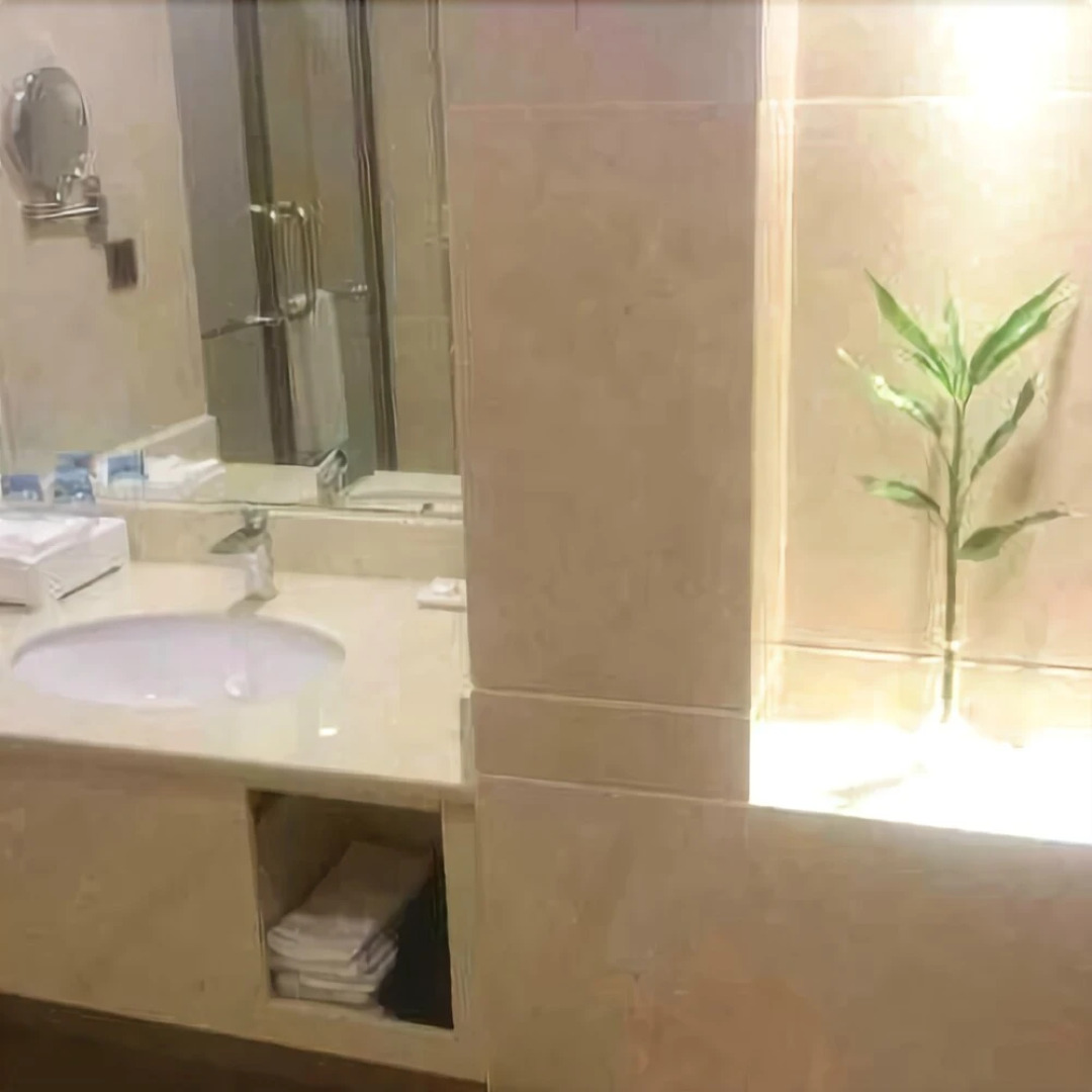 Jianmenguan International Hot Spring Hotel