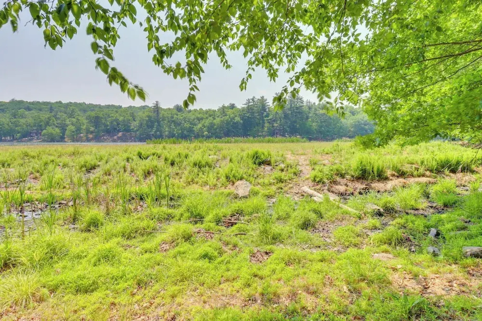 Gas Grill, Lake Access: Scenic Poconos Retreat!