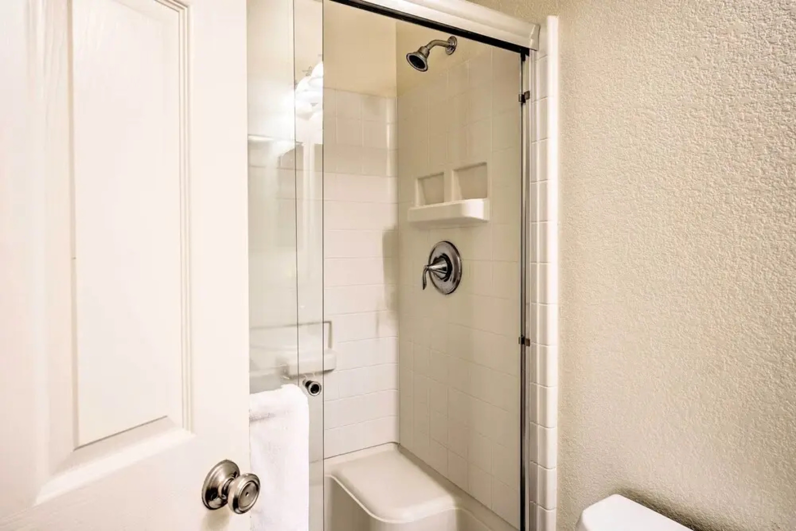 Elk Grove House w/ Grill ~ 3 Mi to Old Town!