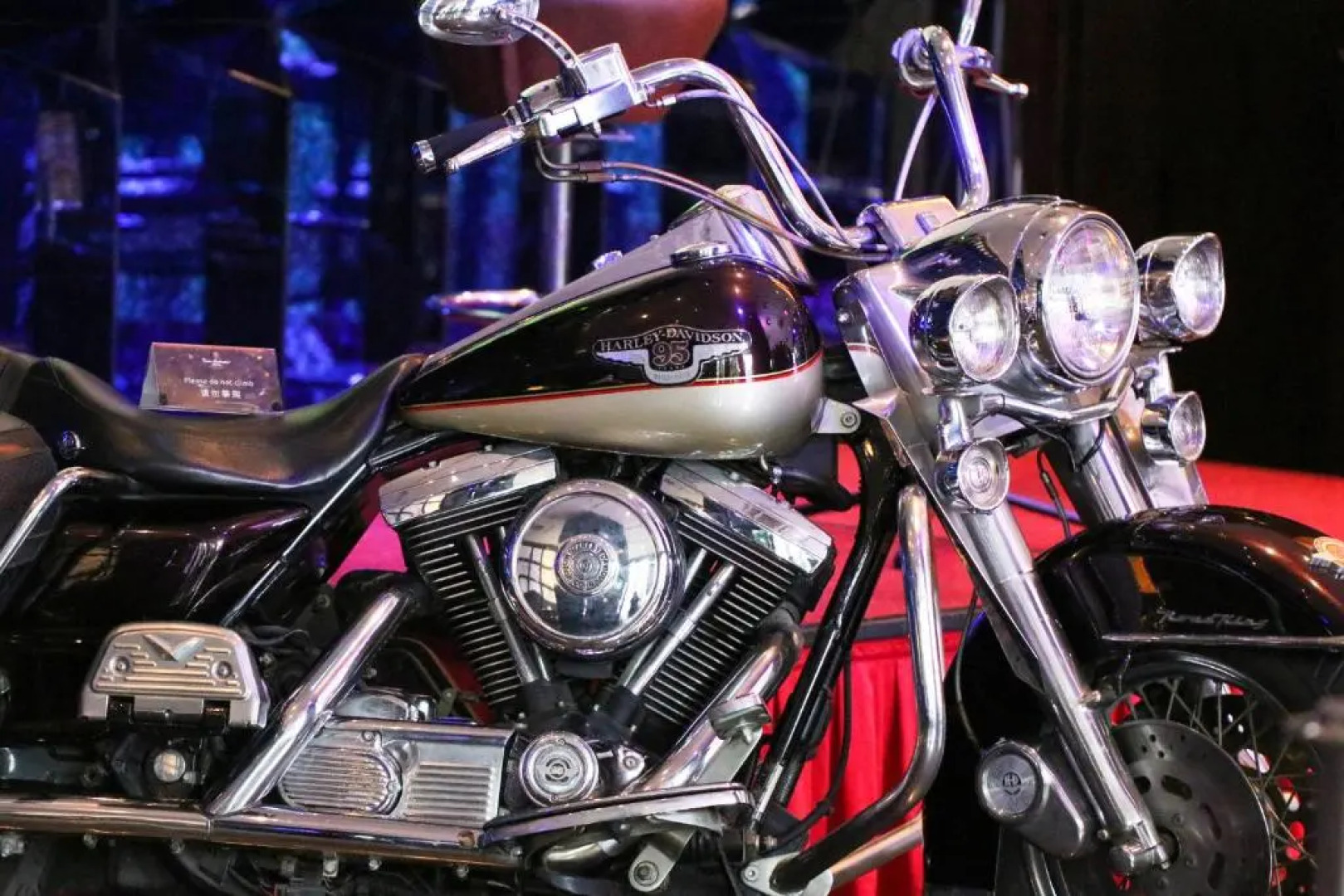 Tonino Lamborghini Hotel Kunshan City Center