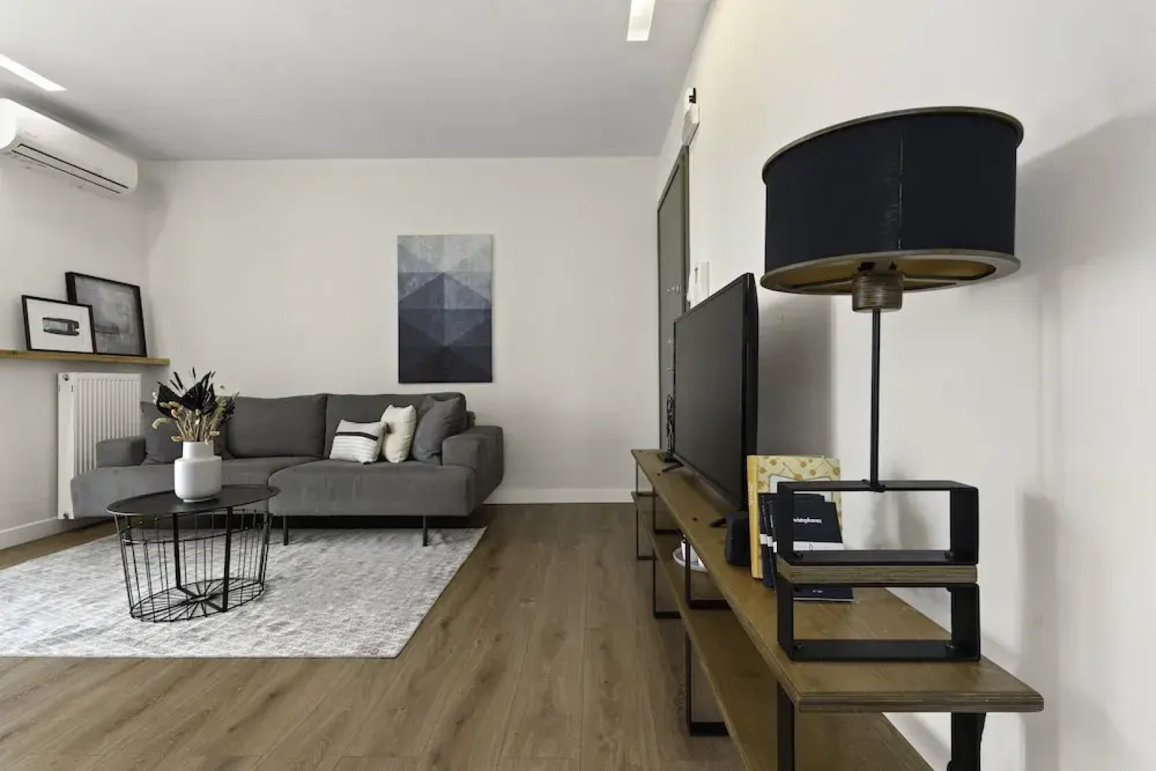 Posh 1BR Apartment in Chalandri by UPSTREET