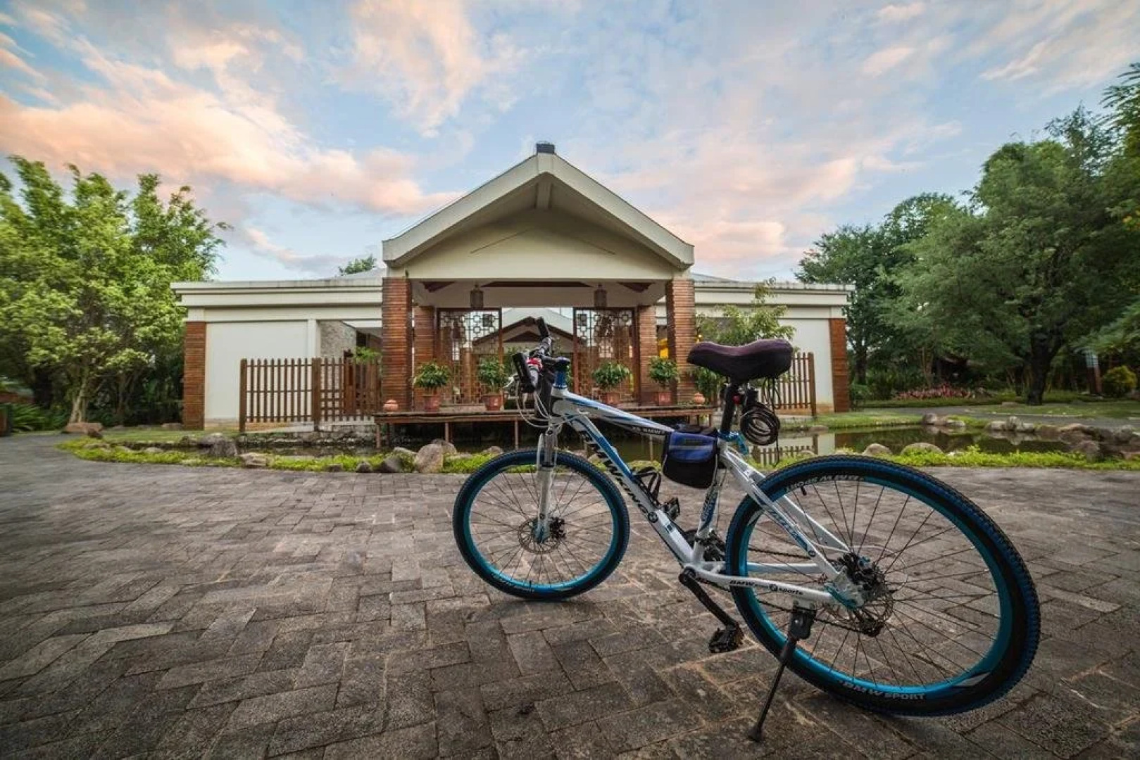 Jing Cheng Earthsea SPA Holiday Center - Ruili