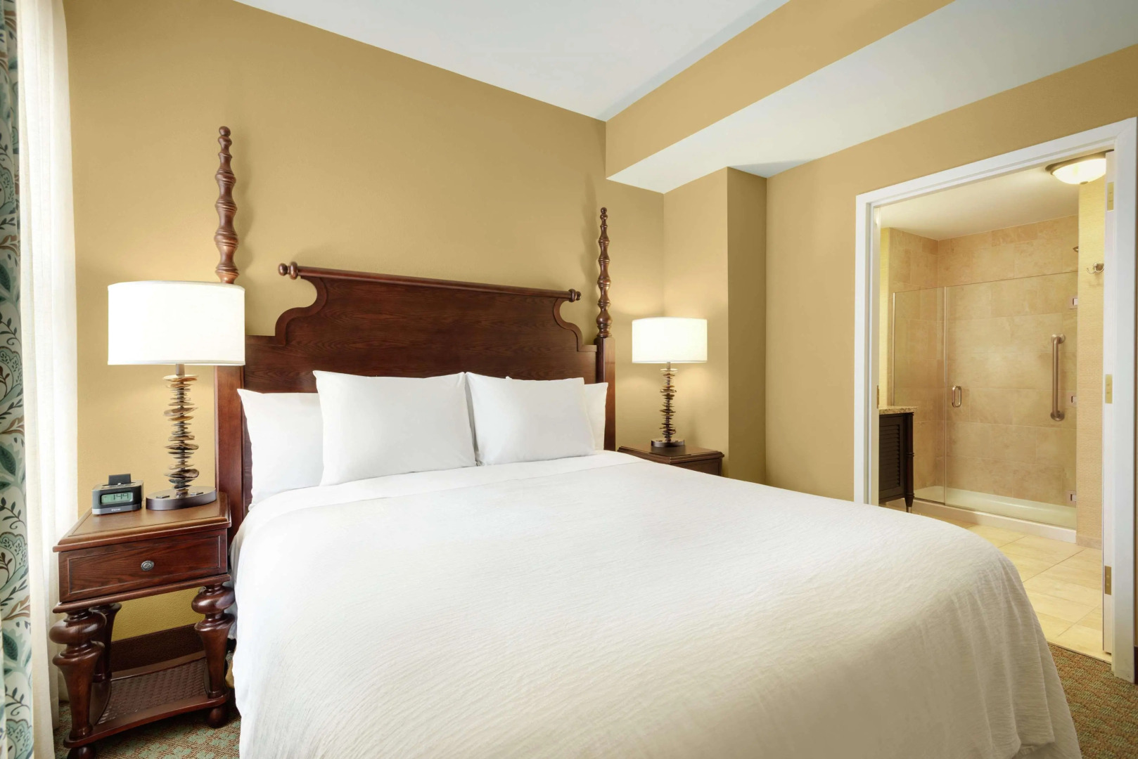 Embassy Suites by Hilton Savannah