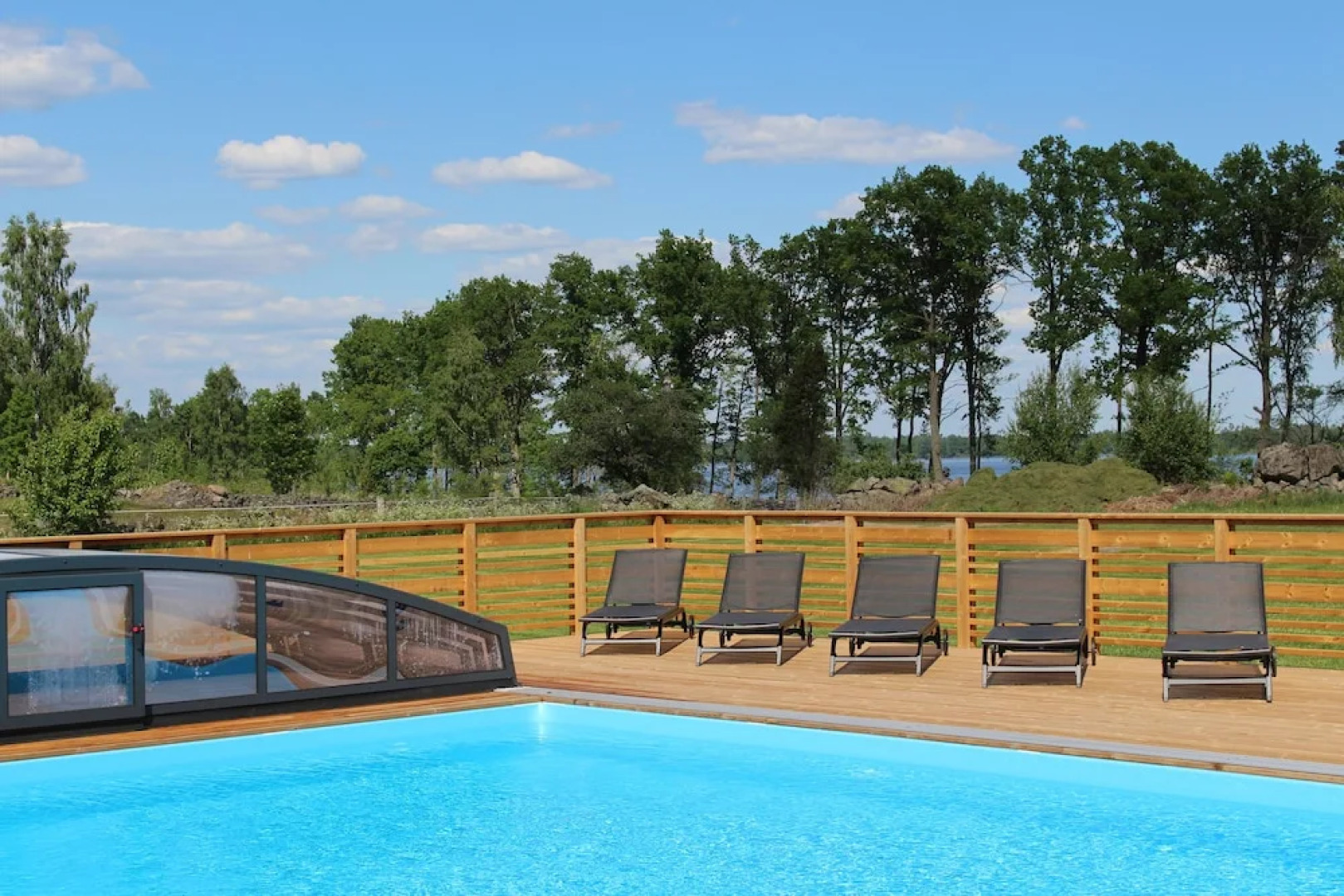 Semesterbyn Kåranäs