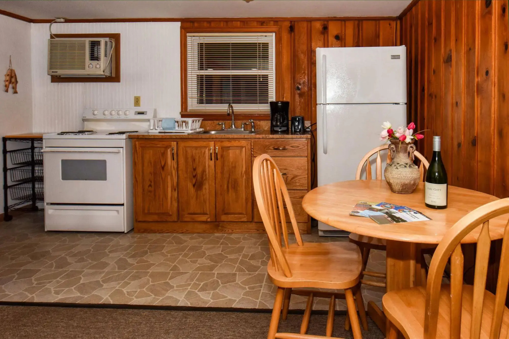 Snug Harbor Marina and Hotel