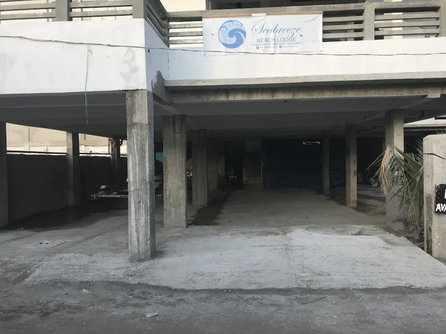 Seabreeze Beach Lodge