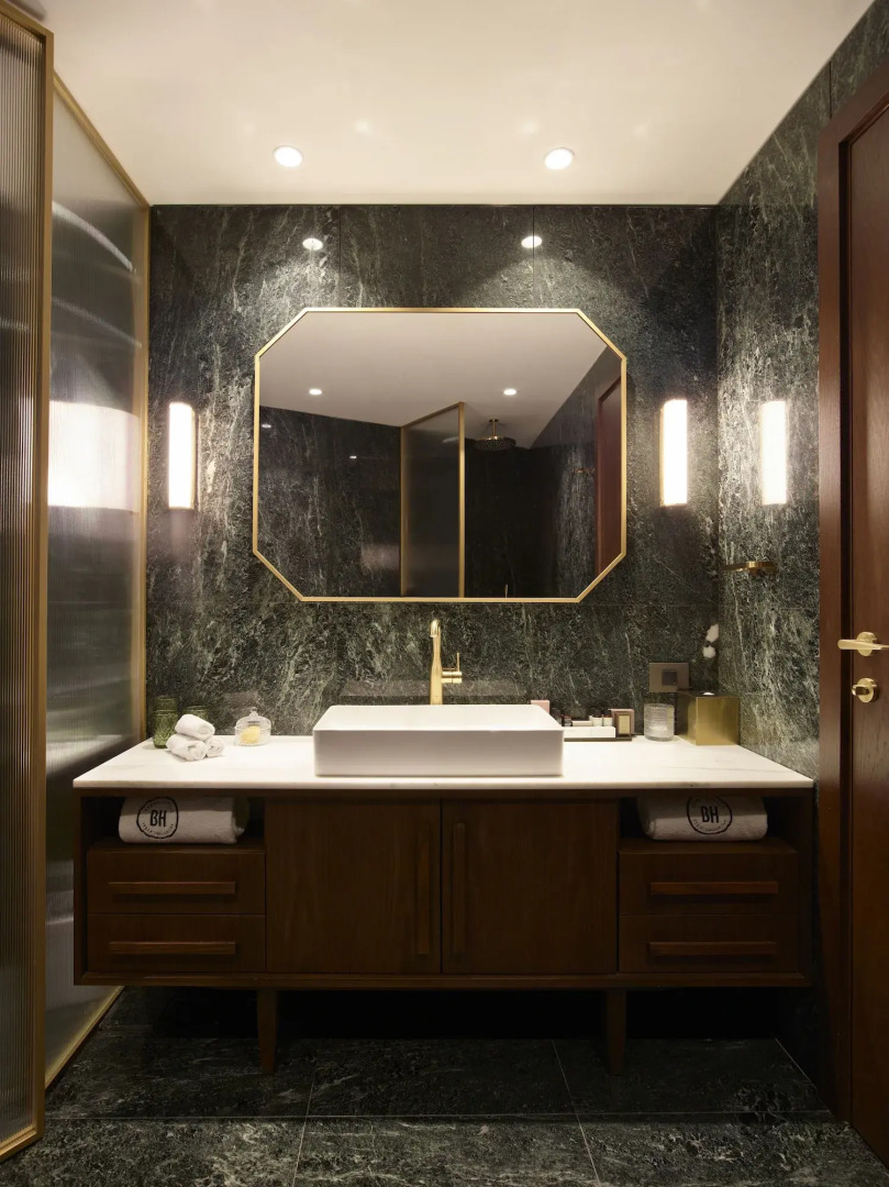 Отель Brown Acropol