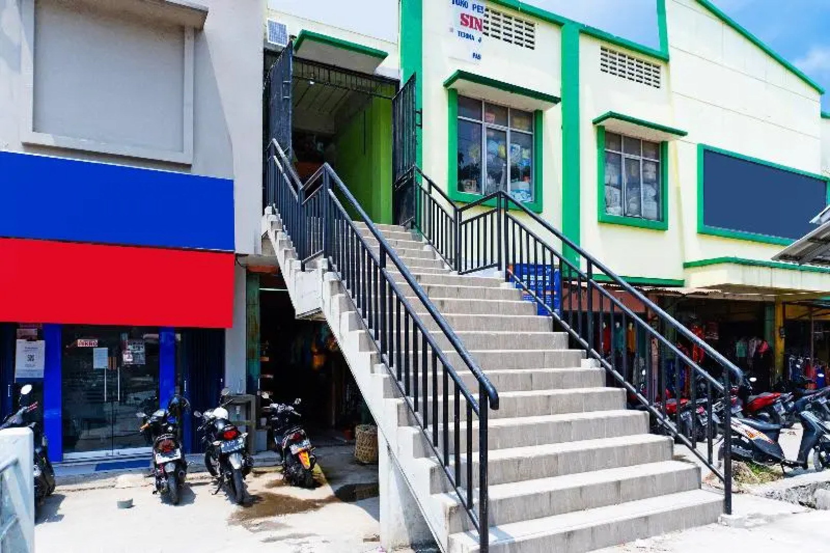 Spot On 91402 Home'59 Tegal Danas