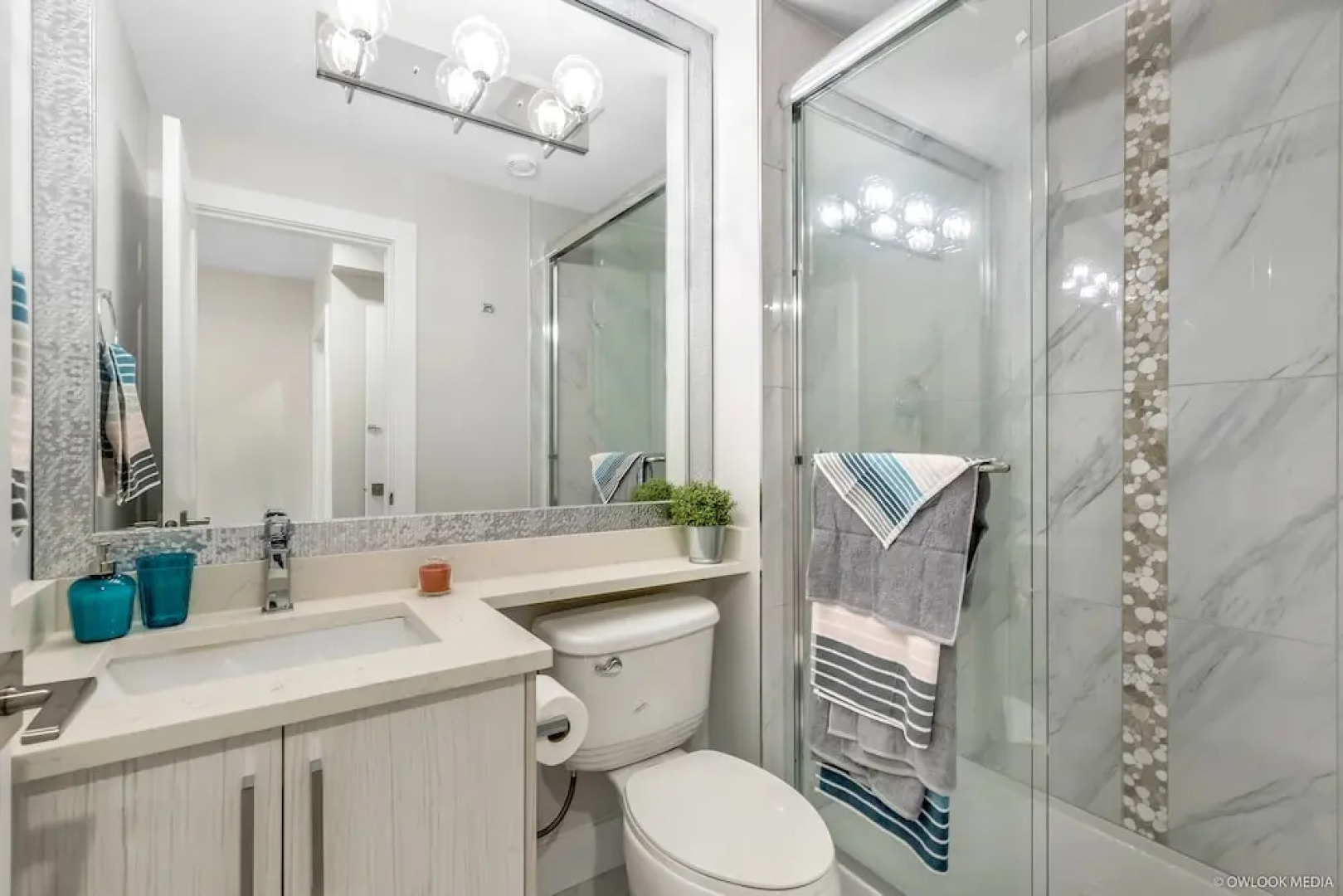 Mountain & Ocean View in Gorgeous Home by Elevate Rooms