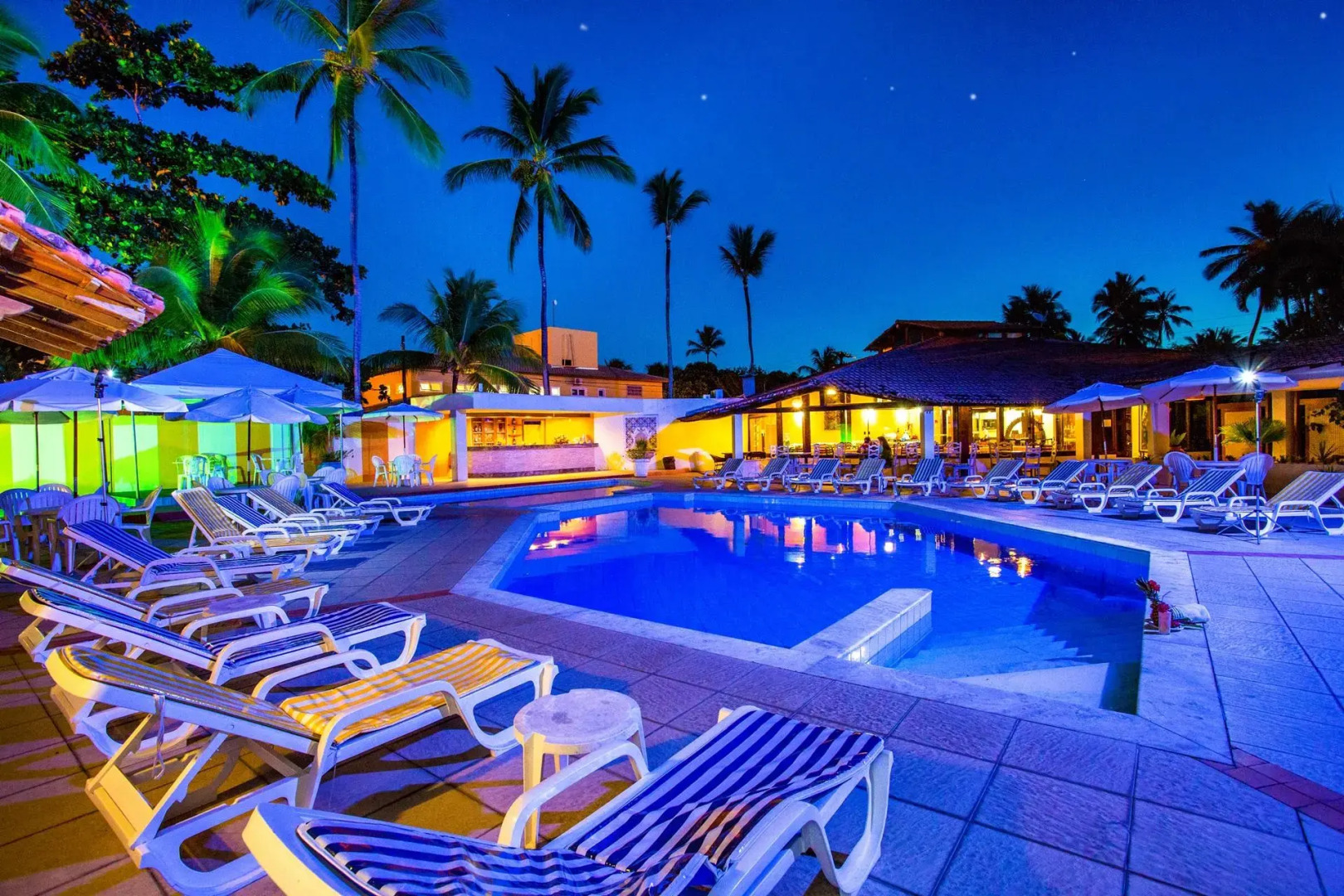 Happy Hotel Girassol