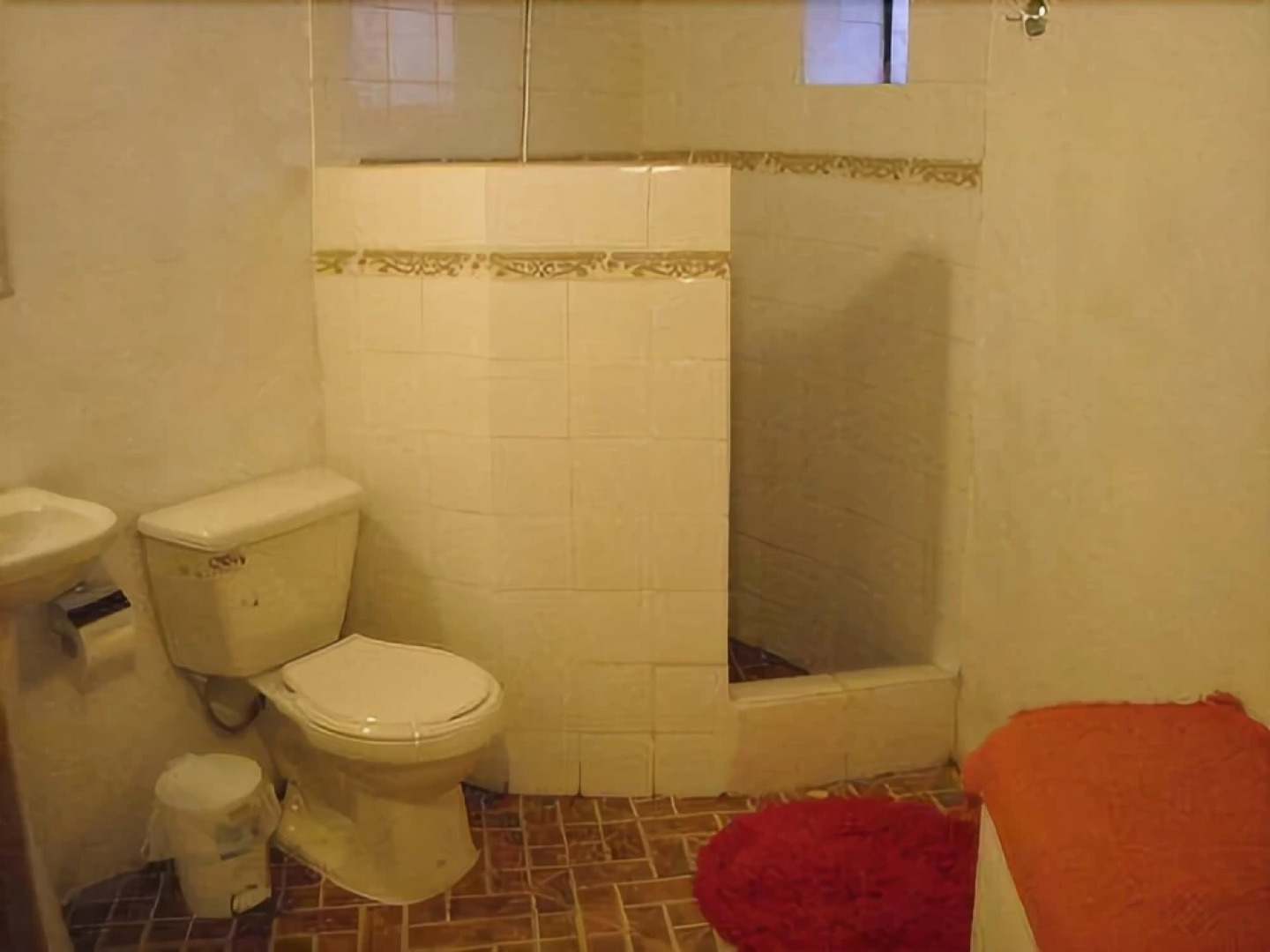 Le Grand Bleu Expediciones & Lodge