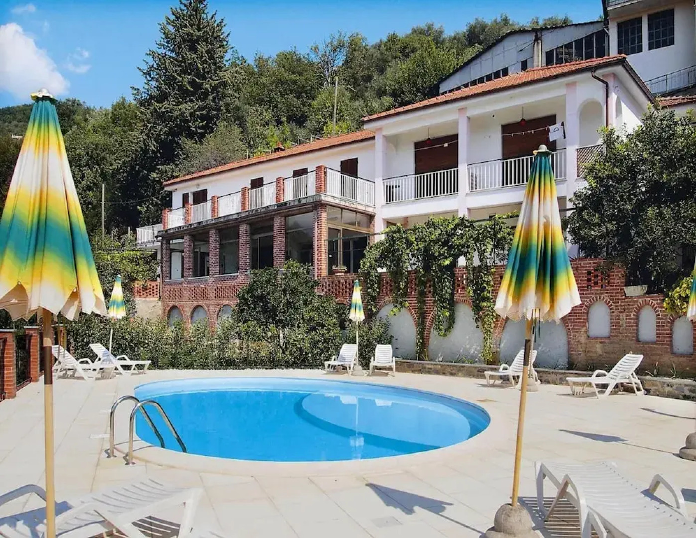 Apartment in Castellaro With Terrace