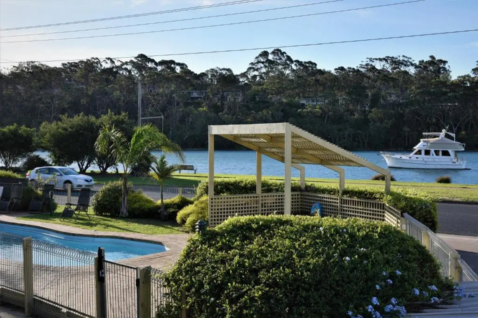 Emmanuel Holiday Apartments