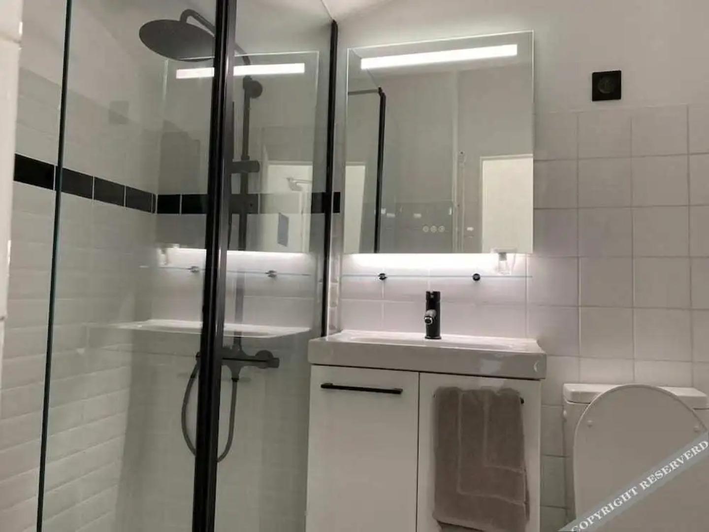 AVOCADO Hôtel Restaurant Bar