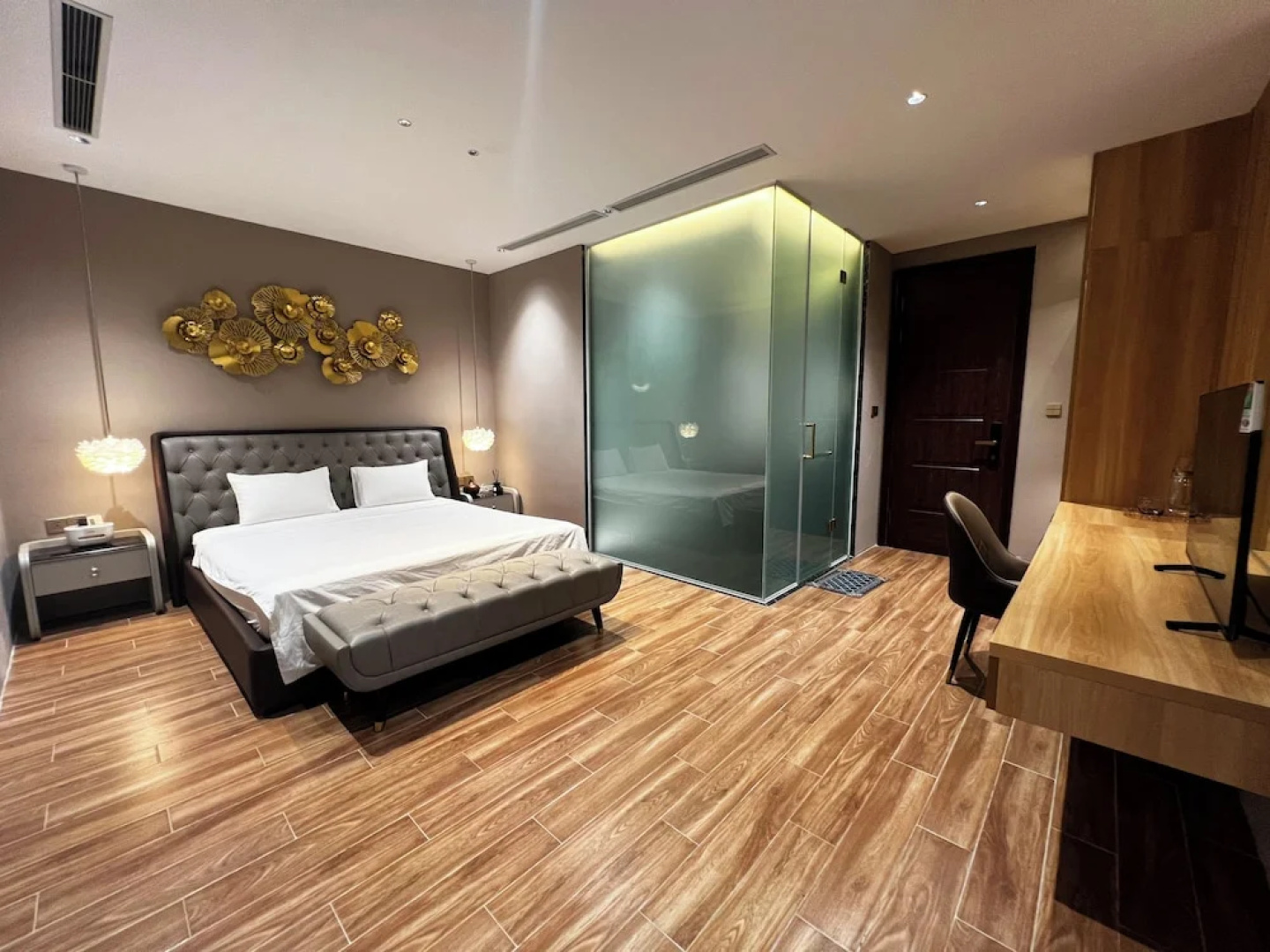 Venus Villa Flamingo Dai Lai by MAPSTAR