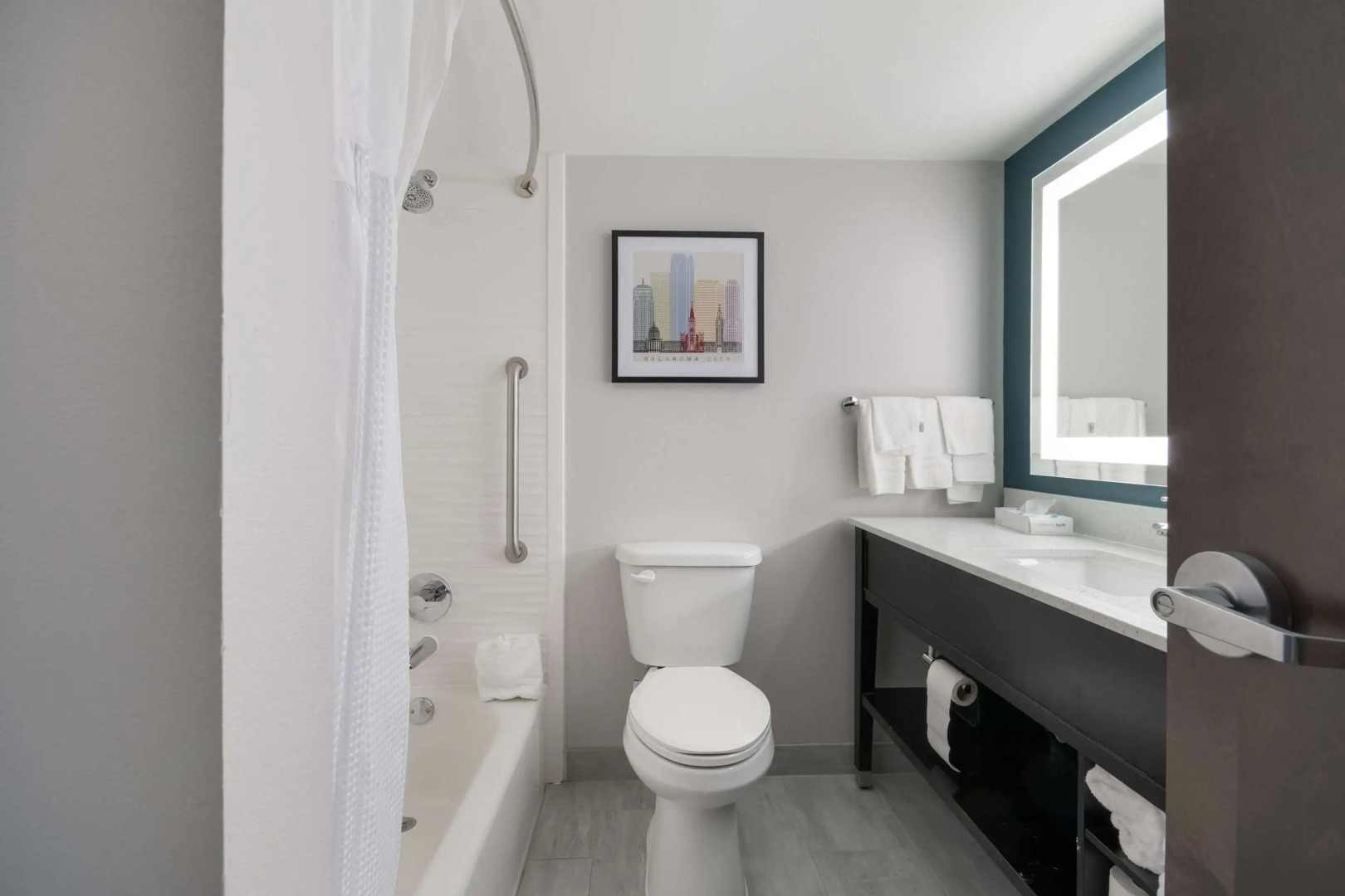 Clarion Pointe OKC Airport