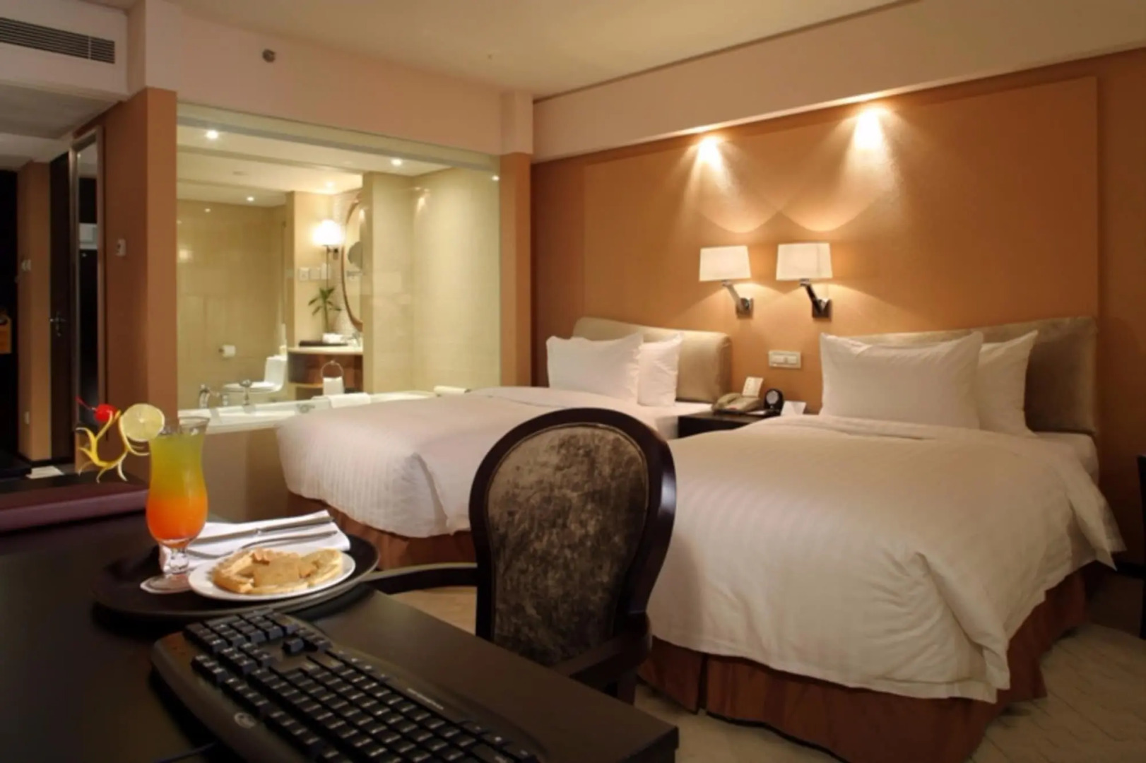 The Lake View Hotel Beijing