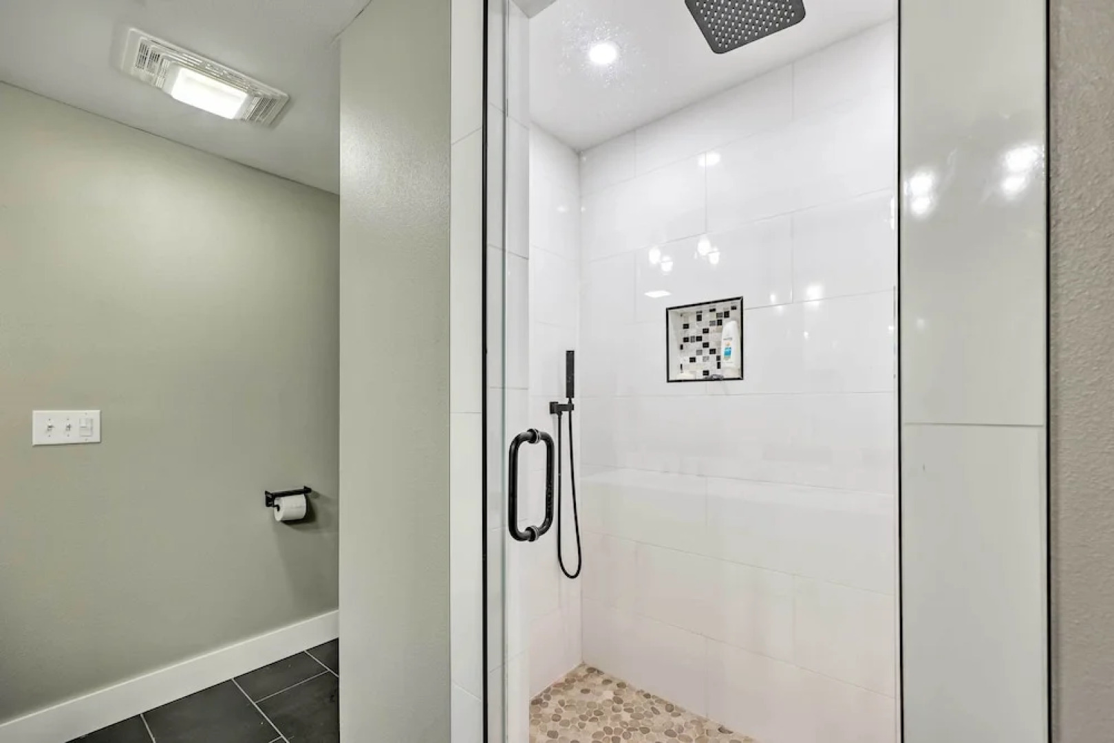 Lakefront Rogers Getaway w/ Hot Tub & Deck!