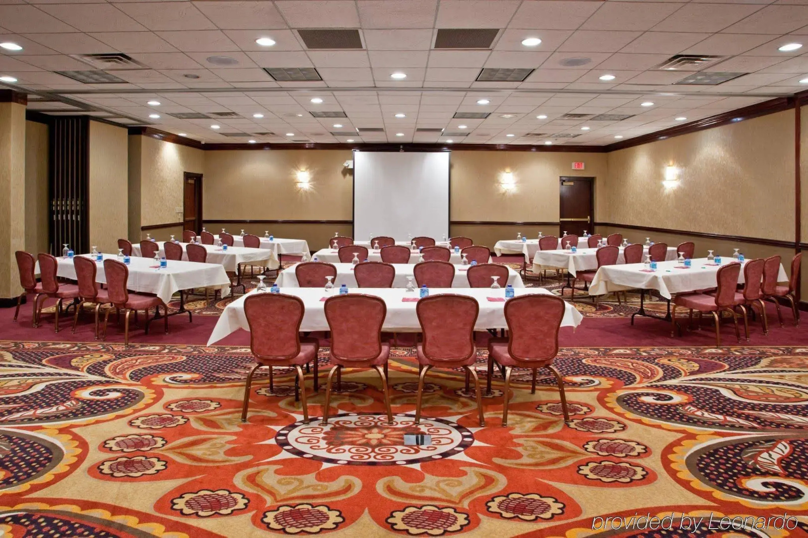 Holiday Inn Youngstown South by IHG