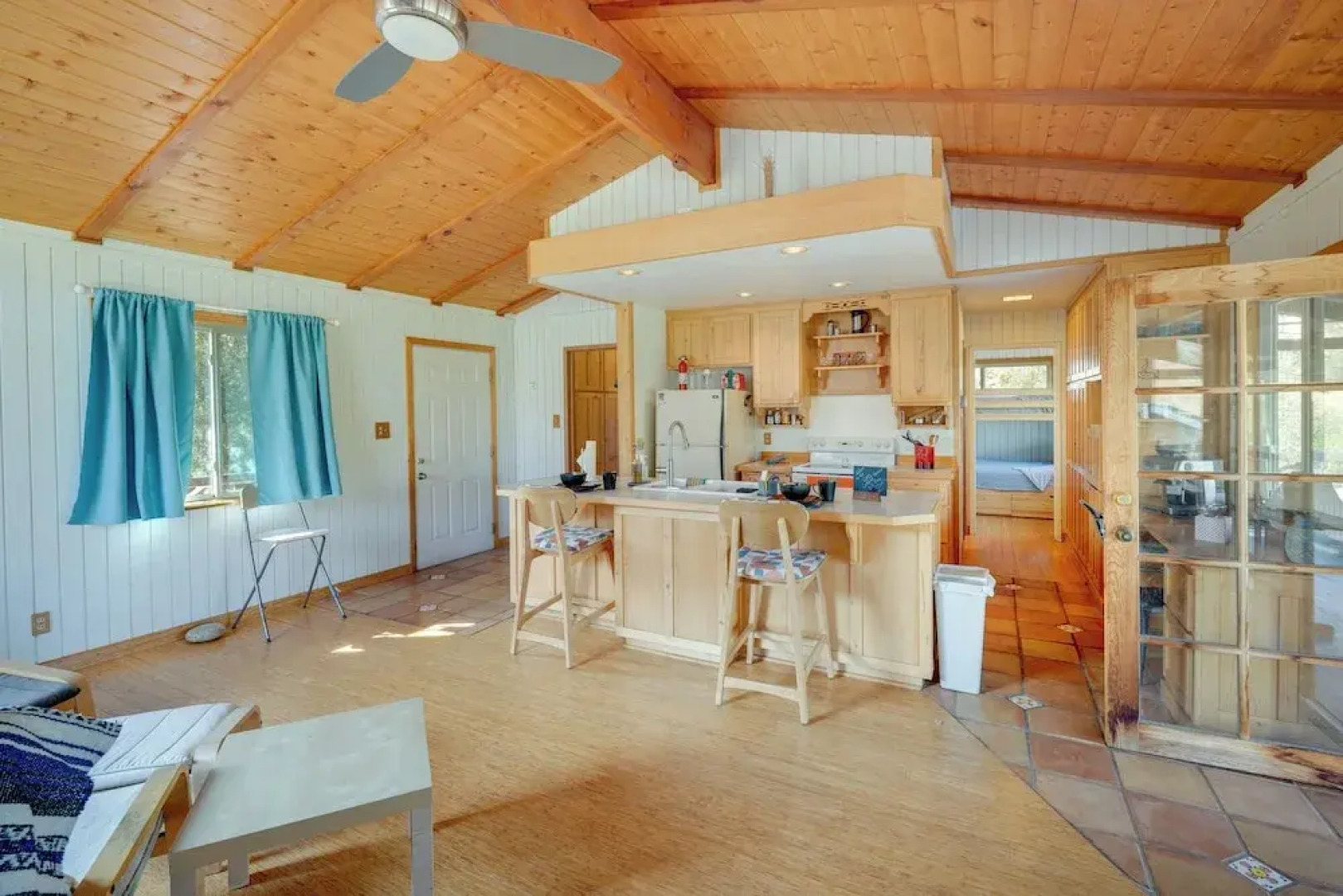 Scenic Kernville Getaway w/ Deck & Mountain Views!