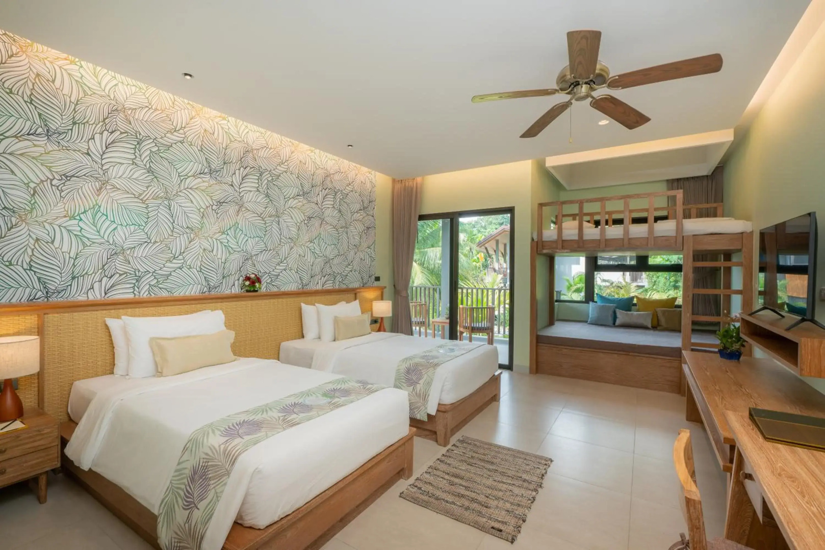 Khaolak Wanaburee Resort