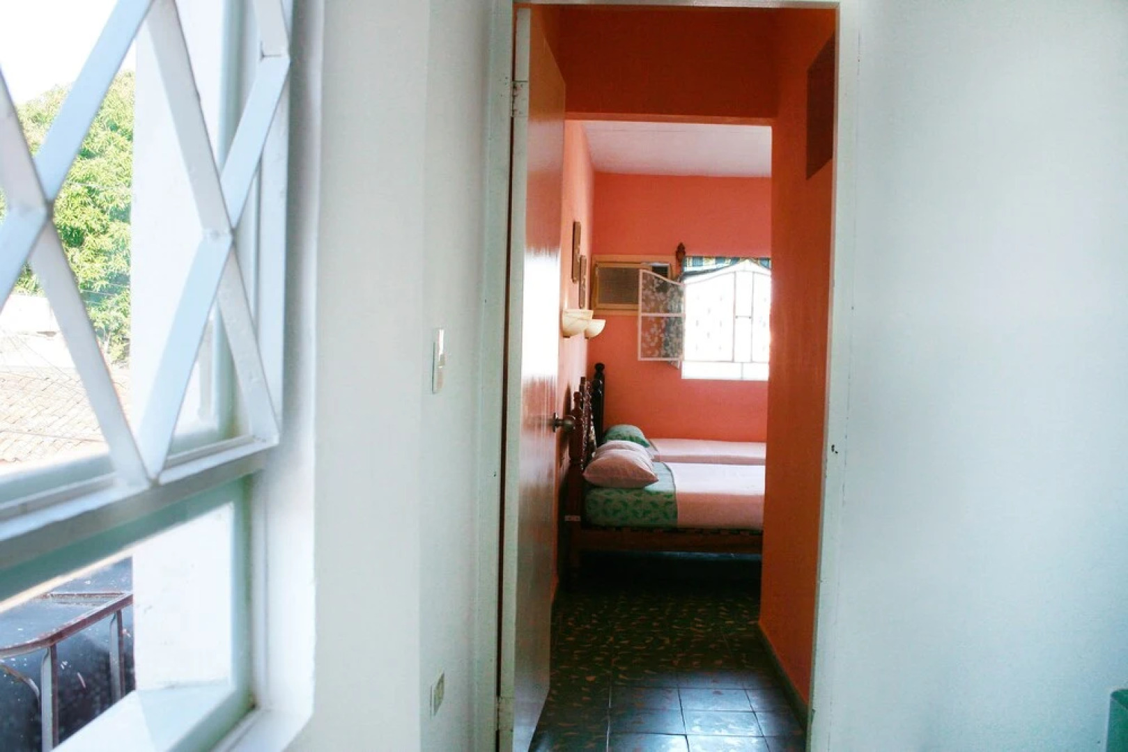 Central Room Terrace-Balcony