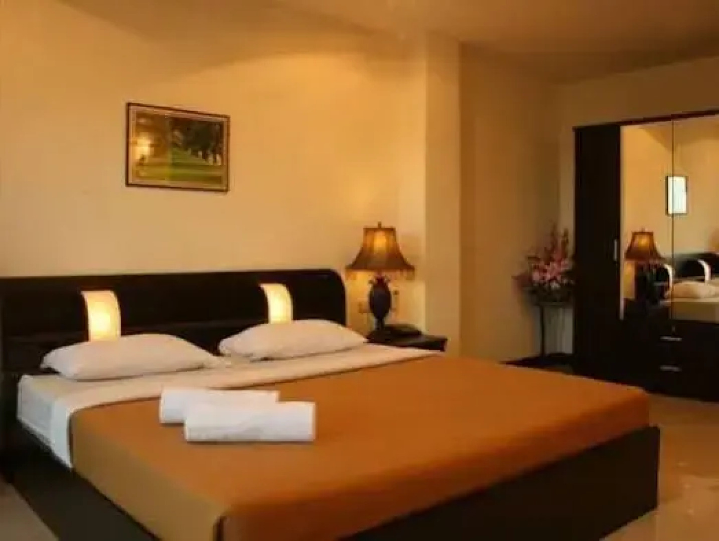 Royal Residence Hotel