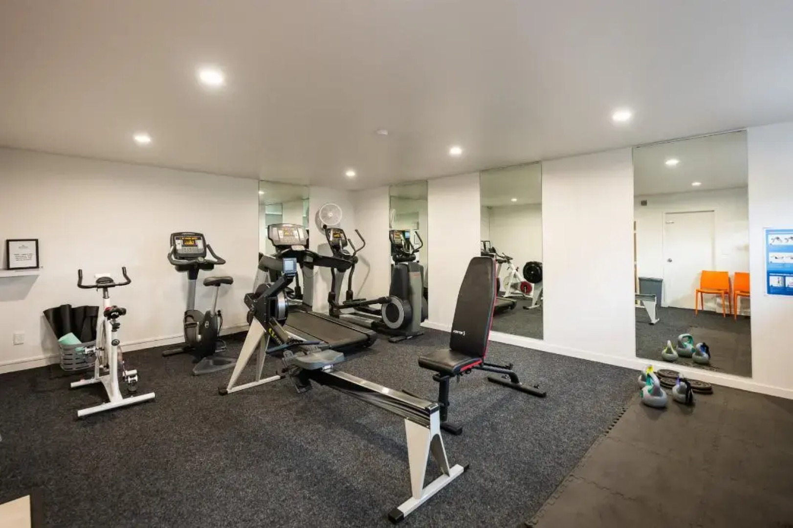 JetPark Hotel Hamilton Airport