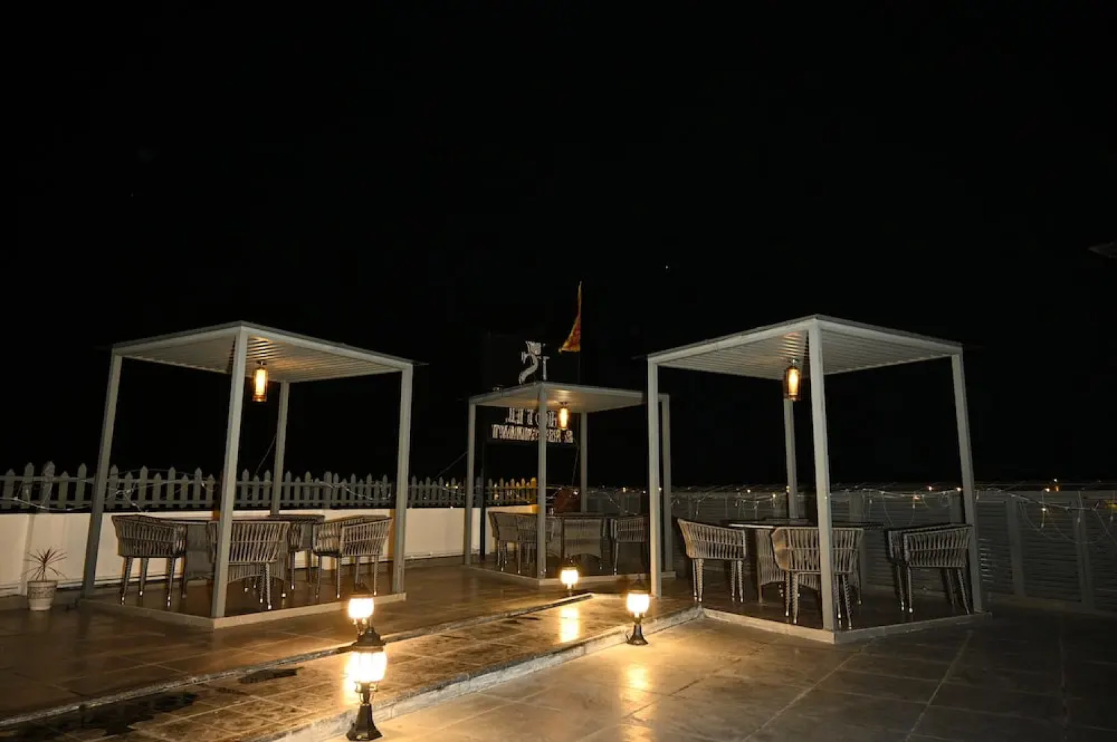 The Hotel Js Souvenir