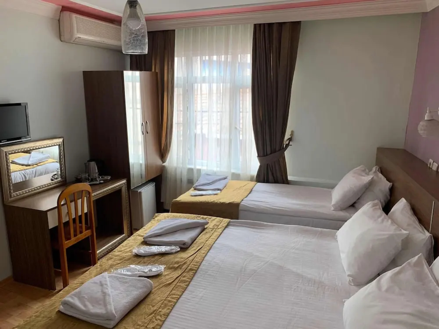 Yakut Hotel