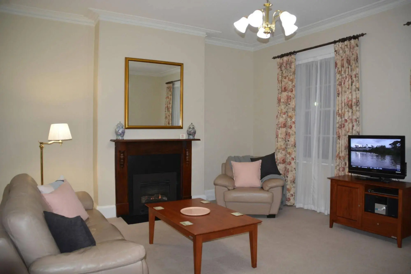 Apartments at York Mansions