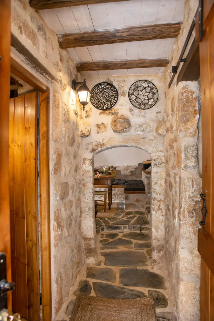 Dandy Villas Tower House Built in 17th Century Pool