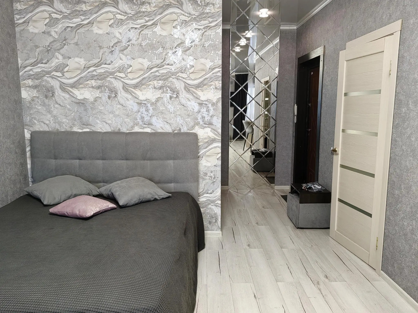 Апартаменты на улице Декабристов