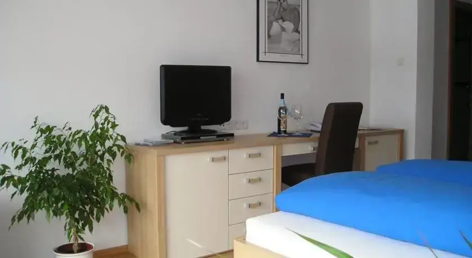 Gay Hotel Haus Romeo Men Only