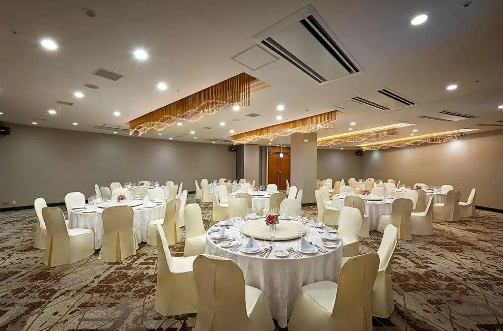 ANA Crowne Plaza Resort Okinawa Uruma Hills by IHG