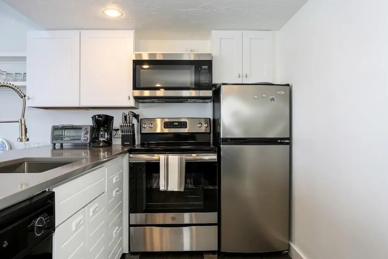 8 Starfish Lane - Two Bedroom House