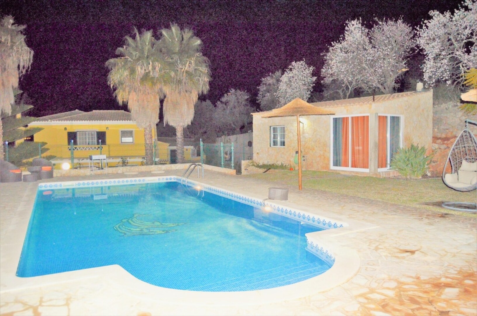 Studio in Estói, With Wonderful sea View, Pool Access, Enclosed Garden